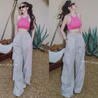 ราคา Possy Style มือ 1 ป้ายห้อย ทั้งชุด งานตามหา หายากมาก ✅ - Set กางเกงวอร์มคาร์โก้สีเทา + เสื้อครอปไหมพรมสีขมพู (29008077318)