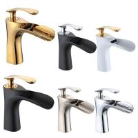 ราคา แพลทินัมก๊อกน้ําอ่างล้างหน้าทองเหลืองสีดําที่ทันสมัยผสมก๊อกน้ําร้อนและเย็นอ่างล้างหน้าหลุมเดียวน้ําตกสี ง0วีเจ (50551675680)