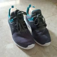 ราคา รองเท้าผ้าใบ ยี่ห้อ Dolce & Gabbana แท้ๆ (มือสอง) (25532397471)