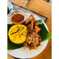 ราคา หอมเจียว กรอบ อร่อย สูตรไก่ทอดหาดใหญ่ 100 กรัม (21436577174)