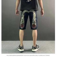 ราคา ▥ กางเกงยีนส์ขาสั้นปักลายสำหรับผู้ชายฤดูร้อนกางเกงยีนส์ฮิปฮอปสีดำรูปสลักลายมังกรดอกซากุระบานมีซ (29586347169)