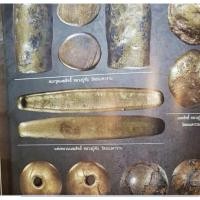 ราคา แท่งเมฆสิทธิ์ เก่ามากๆลงจารหรือเรียกว่า เงินปลิงเงินรางหรือเงินเงินลาด เนื้อโลหะสำริด เป็นเงินโบราณในสมัยอาณาจักรลานช้าง (29390044205)