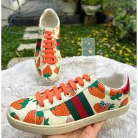 ราคา Sneakers Strawberry Sz.39 มือสองแบรนด์แท้ (27170293632)