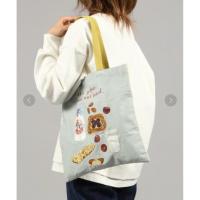 ราคา Studio Clip x Pompadour กระเป๋าผ้าลายขนม (43157451472)