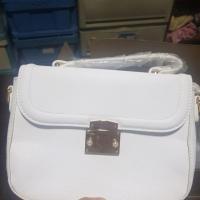 ราคา David Jonesแท้100%กระเป๋าสะพายข้างสีขาว (1989168049)
