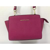 ราคา กระเป๋ามือสอง สภาพใหม่ ของแท้ Michael Kors หนัง Saffiano สีชมพู ขนาด 9 นิ้ว พร้อมส่ง (14138594607)