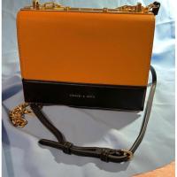 ราคา ประเป๋า Charles&Keith สีเหลือง (41874810391)