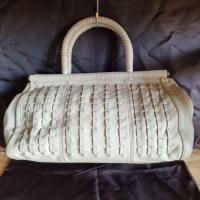 ราคา กระเป๋าหิ้วหนังแท้ Kenneth Cole New York สภาพดีสวยมาก (19972649115)