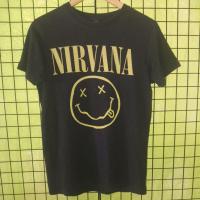 ราคา เสื้อยืดมือสอง ต่างประเทศ เสื้อวง Nirvana Smile Size M.อก19.5/ยาว27 (49001541233)