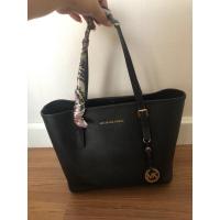 ราคา กระเป๋าสะพาย Michael Kors MK ของแท้ มือสอง ราคาเทๆ (10110947452)