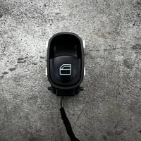 ราคา Mercedes Benz W203 สวิตช์กระจกไฟหลัง ญี่ปุ่นมือสอง (28842225503)