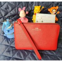 ราคา ของแท้!! % พร้อมส่ง Coach คล้องมือ 1 ซิป size S สีแดง (มือ1) (6954867222)