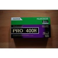 ราคา FUJIFILM PRO 400H Professional Color Negative Film ( 120 ม้วนฟิล์ม 5 ม้วน/กล่อง ) (46100883120)
