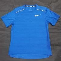 ราคา เสื้อออกกำลังกาย / วิ่ง Nike Running DRI-FIT ของแท้สีน้ำเงิน Size M (22536446843)