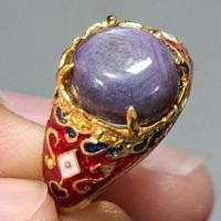 ราคา 1003 แหวนเงินแท้ลงยาถมทอง ประดับพลอยทับทิมดิบอมม่วง แบบตะขอรักข้ามมิติ (55) (25472447928)