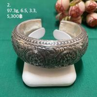 ราคา กำไลตอกลายโบราณเสียงทรายงานรมดำ งานมือ เงินแท้92.5% (28118734768)