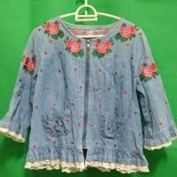 ราคา เสื้อยีนส์นิ่ม ปักลายดอก (มือสอง) No.33 (2902400659)