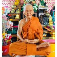 ราคา หลวงปู่ดู่ พรหมปัญโญ หน้าตัก9นิ้ว งานหุ่นขี้ผึ้งไฟเบอร์25ซม. (5207436635)