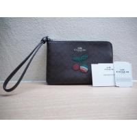 ราคา Coach คล้องมือไซส์ S มือหนึ่งแท้100%จากอเมริกา (1543192541)