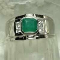 ราคา แหวนมรกต 2 กะรัต ตัวเรือนเงินแท้ (27672810741)