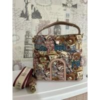 ราคา กระเป๋า Henney Bear มือสอง สภาพใหม่ 90% คุ้ม! (25123900876)