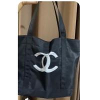 ราคา กระเป๋าผ้าChanel สีดำสนิท อักษรปักนูนสีขาว ผ้าหนานุ่ม ขนาดกลาง (18590915485)