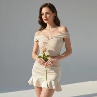 ราคา เสื้อเปิดไหล่ ผ้ายืดนิ่ม ทรงเข้ารูป ดีเทลบิดอก สีครีม ไข่มุก – Noon Haze (40372662176)