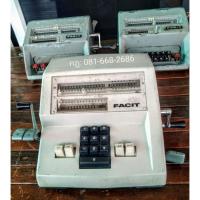 ราคา เครื่องคิดเลขเก่าโบราณ(ขาว) (18546024552)