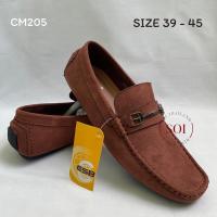 ราคา รองเท้าหนังกลับ หนังกำมะหยี่ รองเท้าลำลองชาย CSB รุ่น CM205 ไซต์ 39-45 (25812600281)