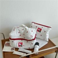 ราคา กระเป๋าใส่เครื่องสำอาง มีหูหิ้ว ใส่ของอเนกประสงค์ ผ้าลายเชอร์รี่ จัดระเบียบ (25203041893)