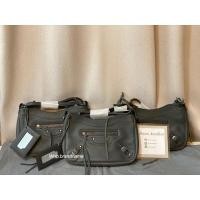 ราคา Balenciaga hip bag พร้อมส่ง (13434459145)