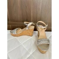 ราคา NEW!! รองเท้าส้นเตารีด & ส้นตึก เบอร์ 37 สูง 3.8 นิ้ว สีเงิน : เสริมความสูงด้านหน้า ใส่เดินง่าย สบายเท้า (28269182197)