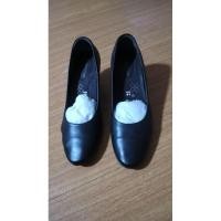 ราคา รองเท้าคัชชู NATURALIZER มือสอง เบอร์ 39 ของแท้ จาก shop สภาพดี (22668860810)