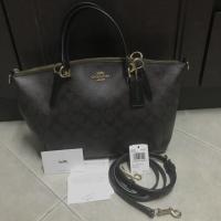 ราคา Coach พัด 13’’ มือสอง ของแท้ หิ้วจากเมกา มีแคร์การ์ด ใบเสร็จ ปิดการขาย (7535074980)