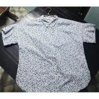 ราคา เสื้อเชิ้ต​แขนสั้นUniqlo(มือ2)​ (25161607413)