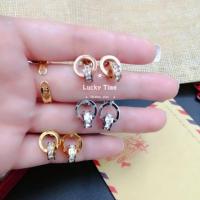 ราคา ต่างหู​ห่วงคล้องมีเพชร​ ลายคาเทียร์​ เพชร​CZ สแตนเลส​ ไม่​ลอก​ไม่​ดำ​ (4440110024)