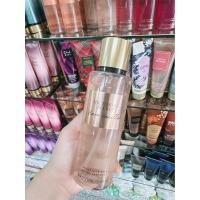 ราคา Victoria s Secret Bare Vanilla Body Mist 250ml. ของแท้ (25608396548)