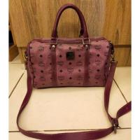 ราคา กระเป๋า MCM ทรงหมอนสีม่วงไม่แท้ (3238123594)