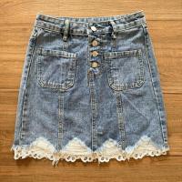 ราคา กระโปรงยีนส์ทรงเอ แต่งระบายผ้าลูกไม้ ✨ (25367907787)