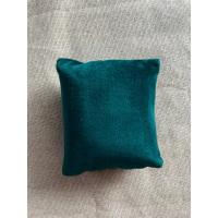 ราคา หมอนวางนาฬิกาgucci แท้ 100 % ยังไม่ผ่านการใช้งาน หายาก สีสวยงามมาก เหมาะ แก่ การ วาง ของโชว์ (27617472167)