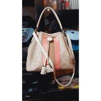 ราคา LOVCAT PARIS 2-FUNCTION SLING DRAWER BAG (20195310527)