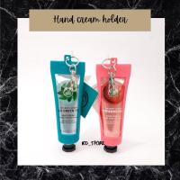ราคา The Body Shop ที่ใส่ครีมทามือแบบพวงกุญแจ (25987469105)