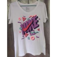 ราคา เสื้อยืดสีขาว Nike (24287208633)