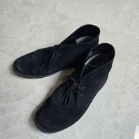 ราคา รองเท้า Clark Desert Boots หนังกลับสีดำสภาพดี ของแท้ (26916223035)