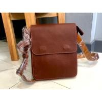 ราคา กระเป๋าสะพายหนังแท้ หนังวัวชามัวร์แท้ สีแทน (15096501561)