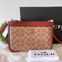 ราคา พร้อมส่งแท้% Coach Slim Turnlock Crossbody In Signature Canvas • Style No. C6661 (22543031208)
