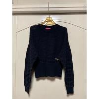 ราคา Playboy brand Z.M เสื้อสเวตเตอร์ ไหมพรม สีดำดิ้นทอง สวย สภาพดีมาก อก44“ ความยาว22” (42417455104)