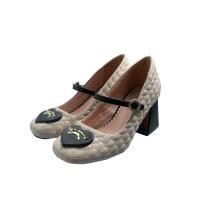 ราคา Lyn Around รองเท้าส้นสูง ของแท้100% มือ2 พร้อมกล่องและถุงผ้าใส่รองเท้า (23252383772)