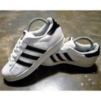 ราคา ส่งฟรีรองเท้า adidas superstar ของแท้มือ 2 (5713250264)