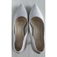 ราคา รองเท้าแต่งงานมือสอง Farrent Farent กากเพชร สีเงิน Size 38 สูง 2 นิ้ว (18796276947)